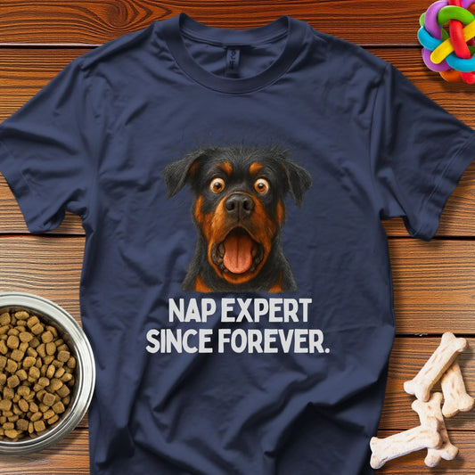 Nap Guardian: Photorealistic Rottweiler Portrait, Hilarious Dog Humor Artwork - T-Shirt - Wooferface